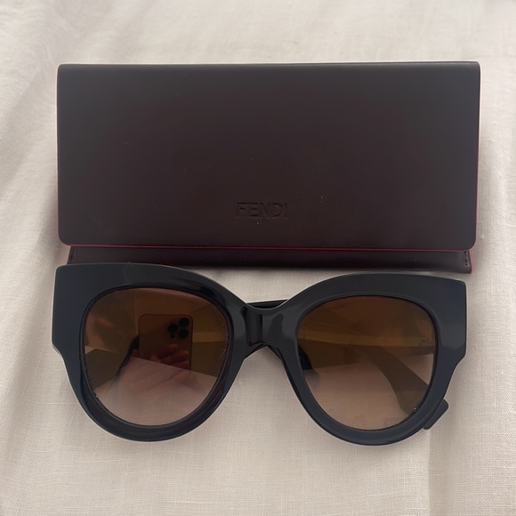 Authentic Fendi Sunglasses - Picture 2 of 5